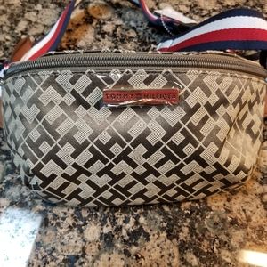 Tommy Hilfiger Fanny Pack